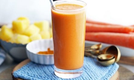 Carrot and Pineapple Smoothie recipe
