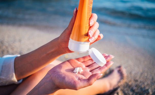 Dangers of Comercial Sunscreens