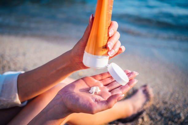 Dangers of Comercial Sunscreens
